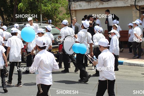 הכנסת ספר תורה חבד19