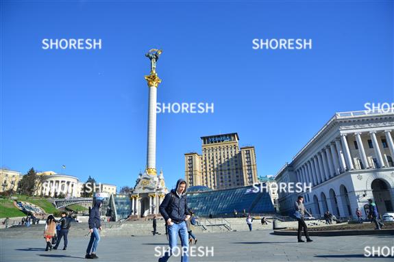 מקומיים ליד מרכז בקייב