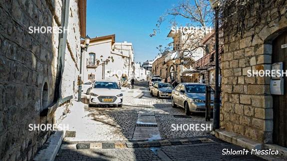 סימטה בעיר העתיקה ליד מלון רות רימונים