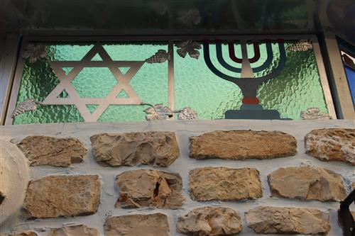 חלון אומנותי